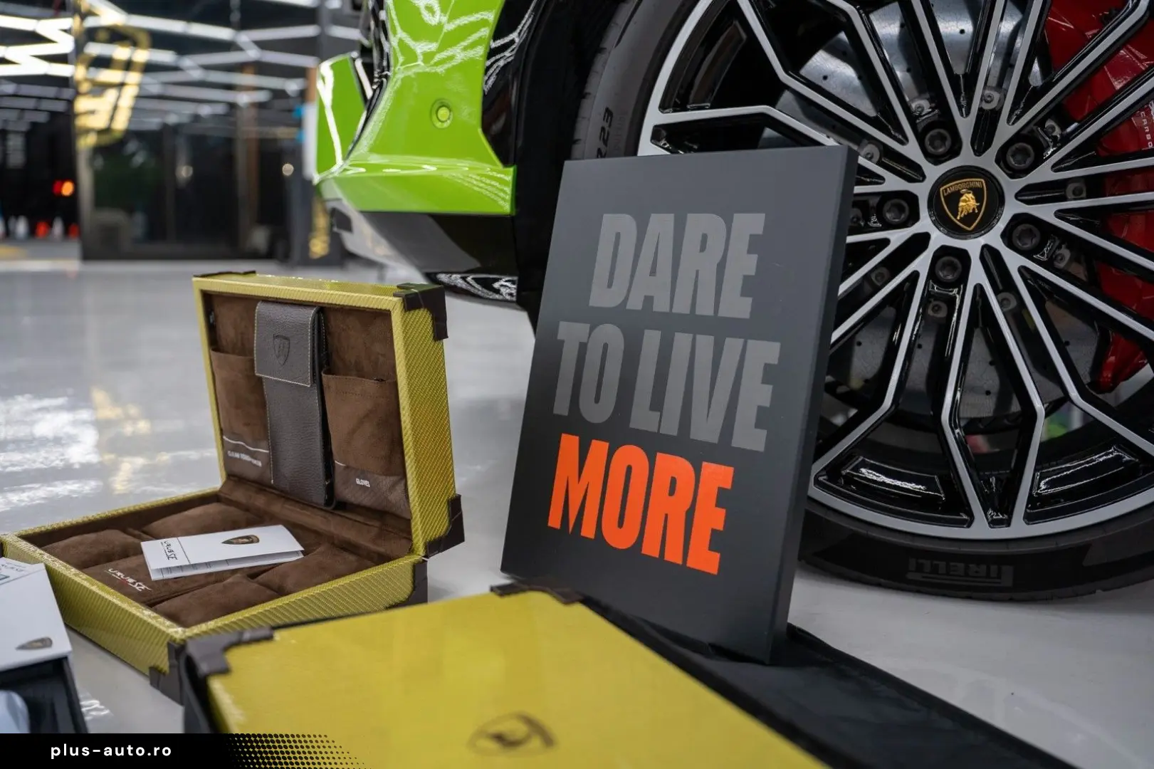 LAMBORGHINI Urus SE HYBRID MASSAGE FULL