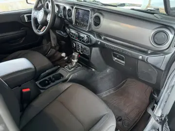 JEEP Wrangler Willys  4XE  LED Carplay AHK Soundsys