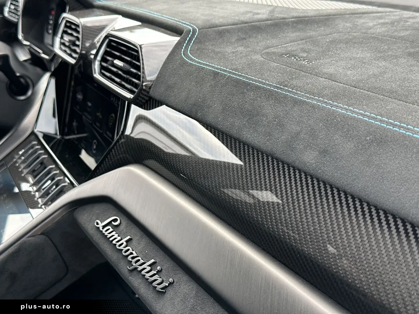 LAMBORGHINI Performante AD PERSONAM FULL CARBON 23  360 3D