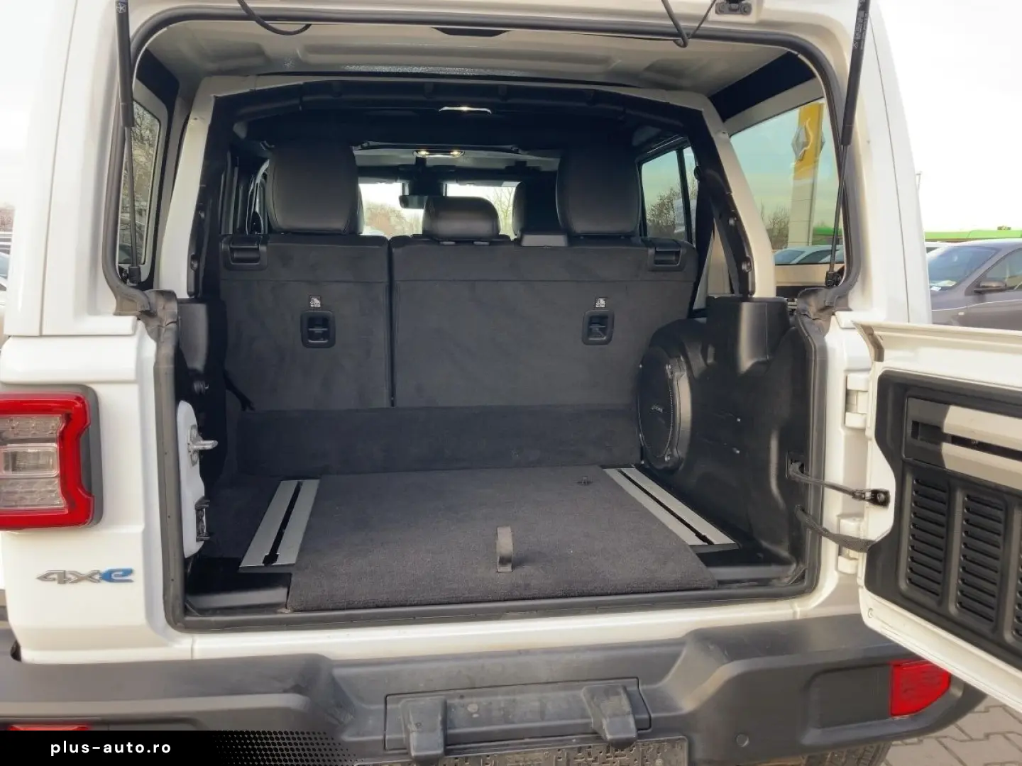 JEEP Wrangler PHEV Sahara Unlimited