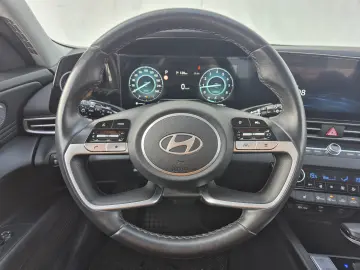 Hyundai Elantra 1.6 l 123 CP CVT Highway