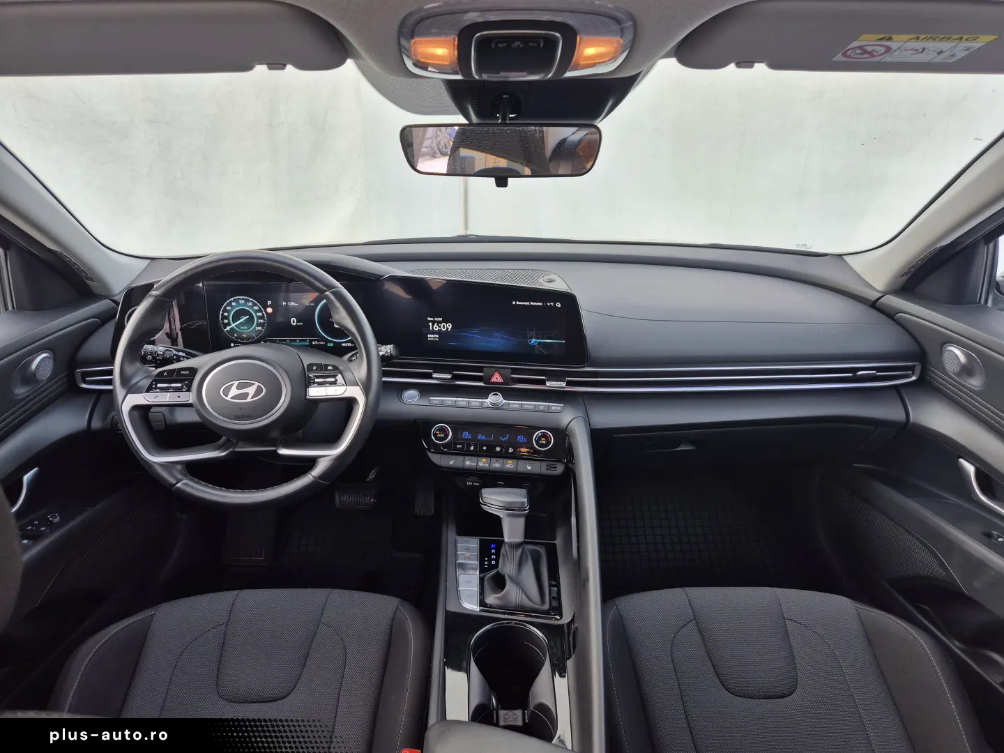 Hyundai Elantra 1.6 l 123 CP CVT Highway