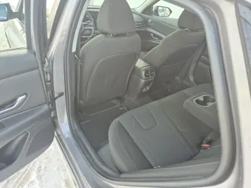 Hyundai Elantra 1.6 l 123 CP CVT Highway