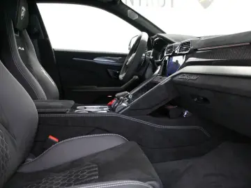 LAMBORGHINI Urus 4.0 V8 Performante