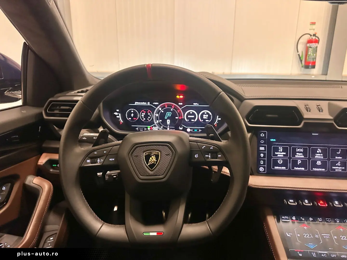 LAMBORGHINI Urus SE AD PERSONAM XPEL PANORAMA