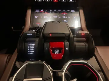 LAMBORGHINI Urus SE AD PERSONAM XPEL PANORAMA