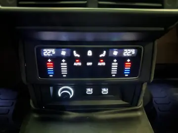 LAMBORGHINI Urus SE AD PERSONAM XPEL PANORAMA