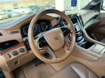 Cadillac Escalade 6.2 V8 Platinum