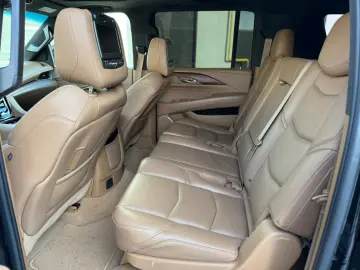 Cadillac Escalade 6.2 V8 Platinum
