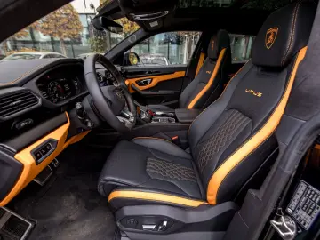 LAMBORGHINI Urus 4.0 V8 Sport
