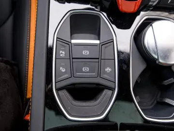 LAMBORGHINI Urus 4.0 V8 Sport