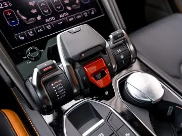 LAMBORGHINI Urus 4.0 V8 Sport