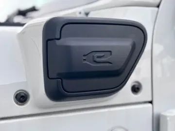 JEEP Wrangler PHEV MY 23 Sahara