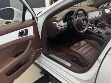 PORSCHE Panamera Executive TV Massage Sitzluft HeadUp