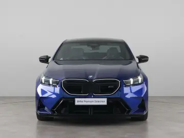BMW M5 Sedan