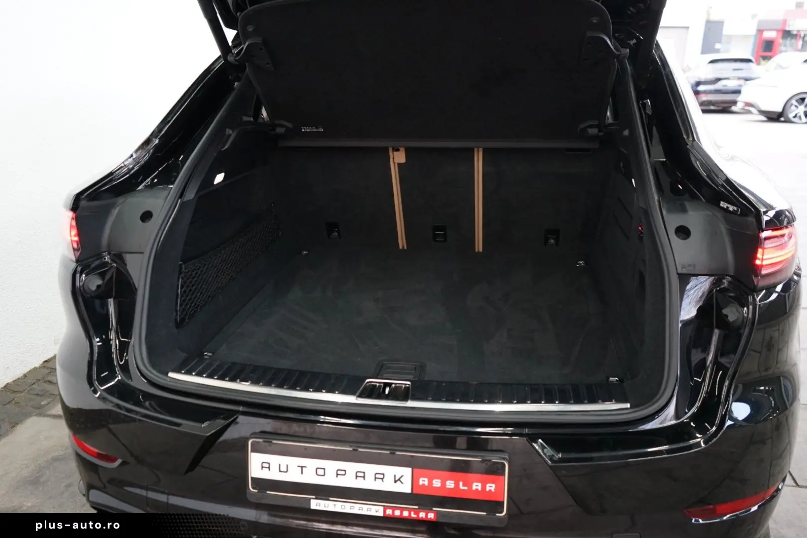 PORSCHE Cayenne Coupe Platinum SportDesign SpAbgas 18W