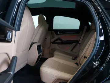 PORSCHE Cayenne Coupe Platinum SportDesign SpAbgas 18W