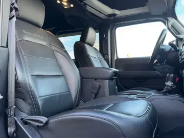 JEEP Wrangler Unlimited Sahara Leder LED ACC Keyless