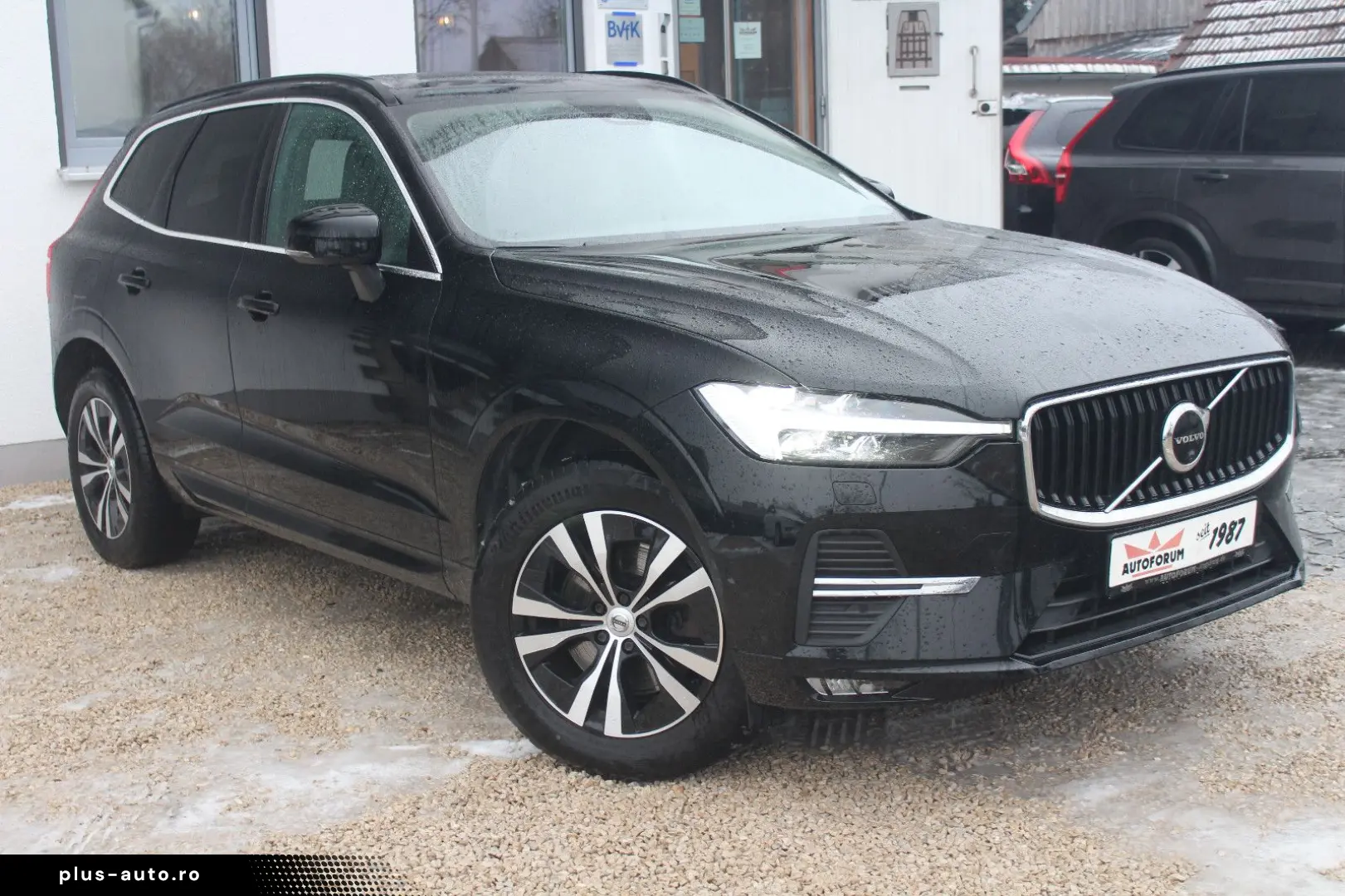 VOLVO XC60 B4 AWD~360~Pano~HeadUp~AHK~