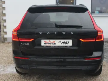 VOLVO XC60 B4 AWD~360~Pano~HeadUp~AHK~