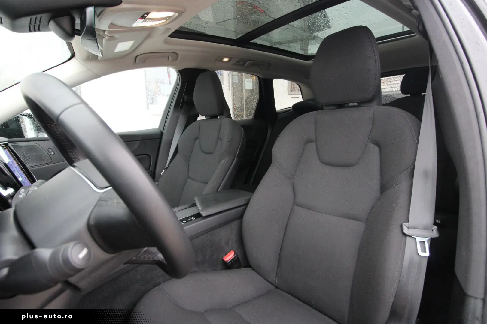 VOLVO XC60 B4 AWD~360~Pano~HeadUp~AHK~