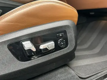 BMW X6M COMPETITION.LASER.PANO.B&W.AHK.FOND MONITORS