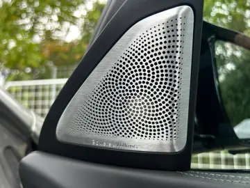 BMW X6M COMPETITION.LASER.PANO.B&W.AHK.FOND MONITORS