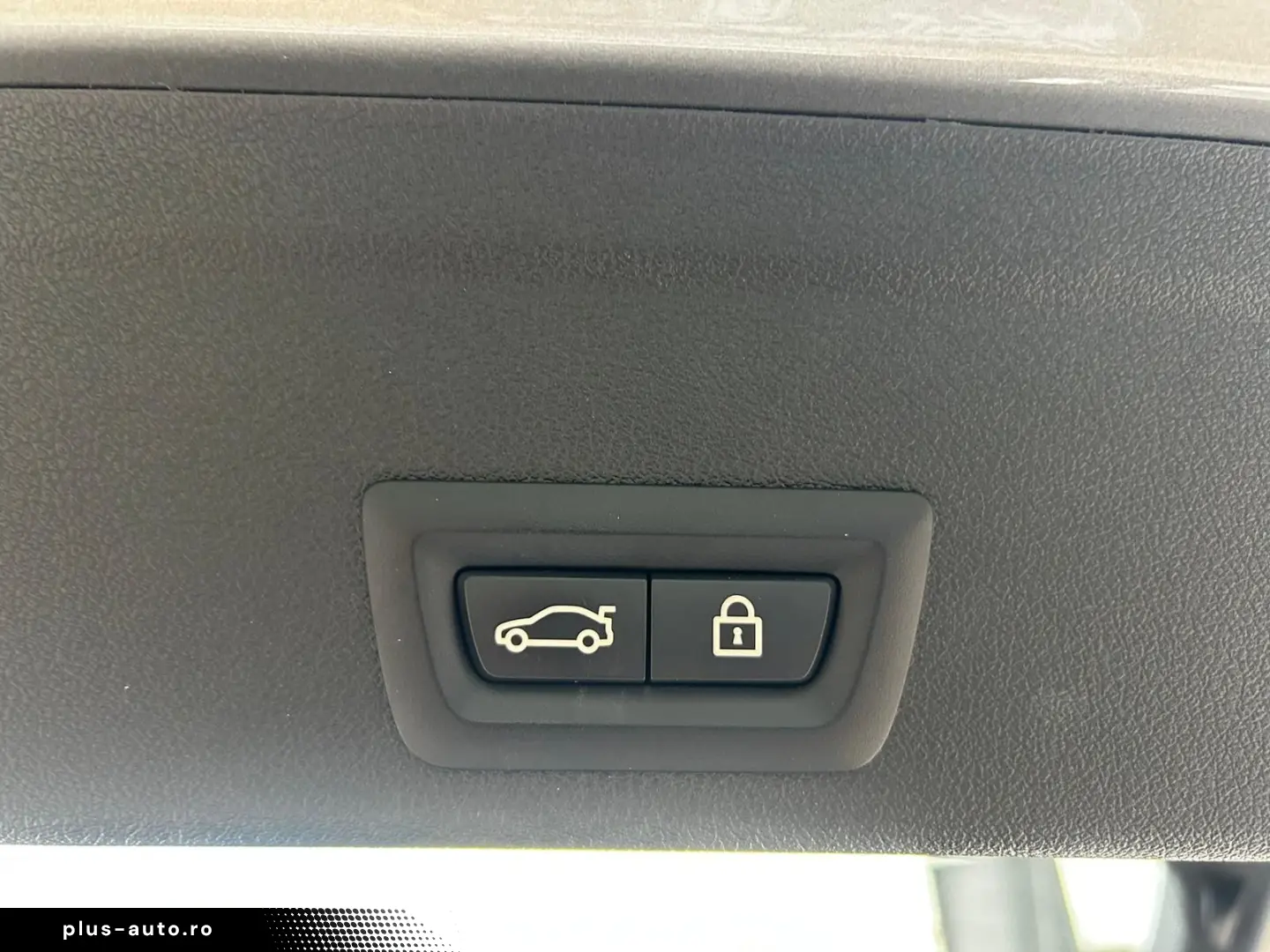 BMW X6M COMPETITION.LASER.PANO.B&W.AHK.FOND MONITORS