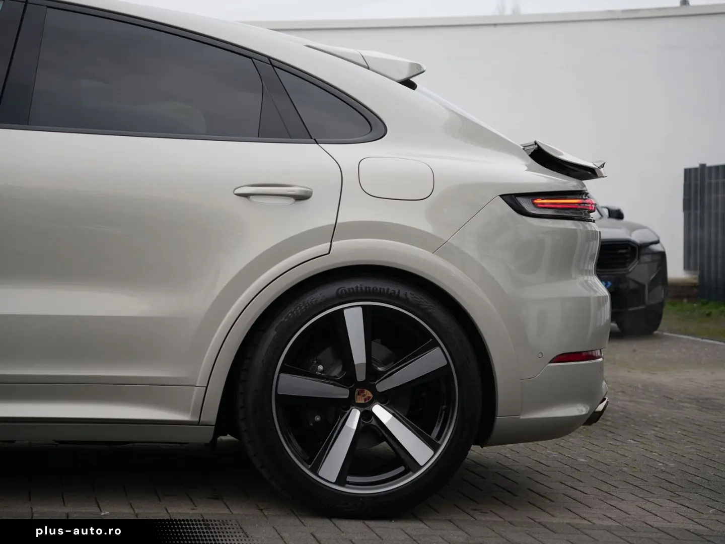 PORSCHE E-Hybrid Coupé SPORTDESIGN-PAKET-INNODRIVE-BEIGE