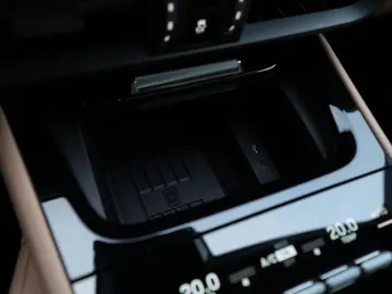 PORSCHE E-Hybrid Coupé SPORTDESIGN-PAKET-INNODRIVE-BEIGE