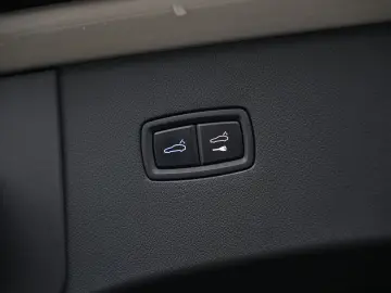 PORSCHE E-Hybrid Coupé SPORTDESIGN-PAKET-INNODRIVE-BEIGE