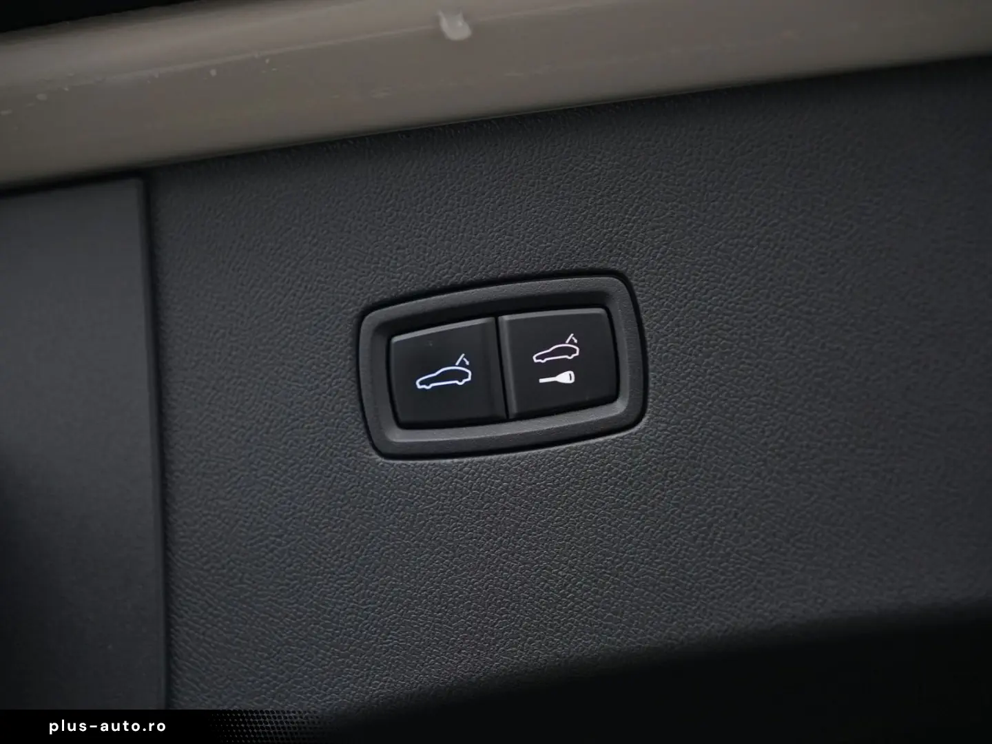 PORSCHE E-Hybrid Coupé SPORTDESIGN-PAKET-INNODRIVE-BEIGE