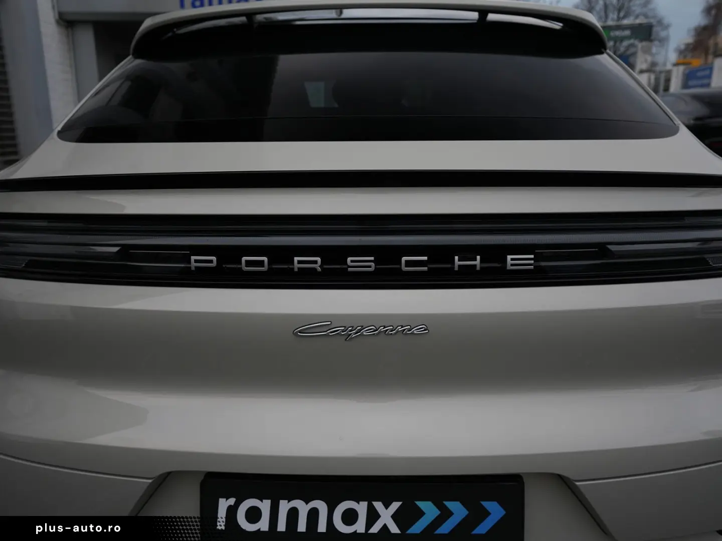 PORSCHE E-Hybrid Coupé SPORTDESIGN-PAKET-INNODRIVE-BEIGE