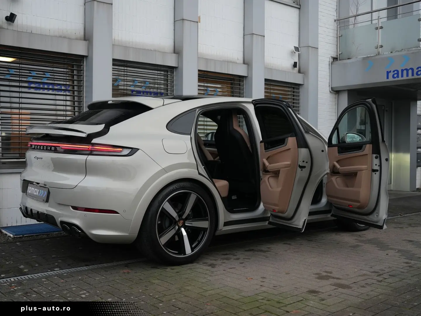 PORSCHE E-Hybrid Coupé SPORTDESIGN-PAKET-INNODRIVE-BEIGE