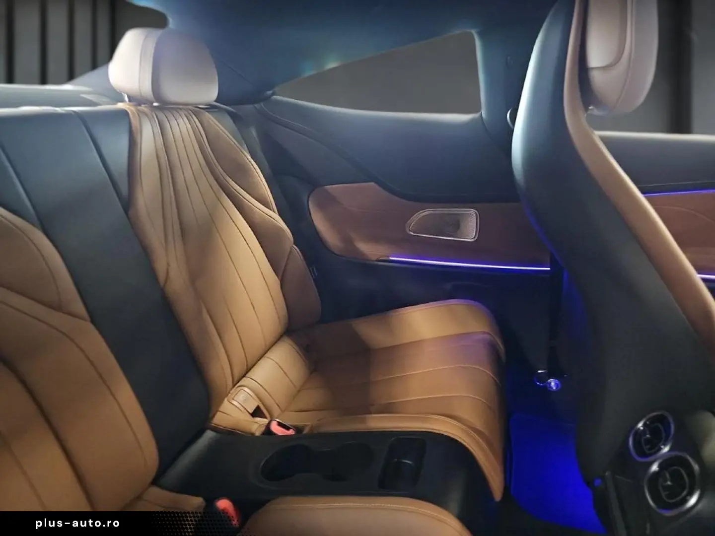 MERCEDES-BENZ CLE 450 4M AMG DIGITAL PANO DIST BURMESTER