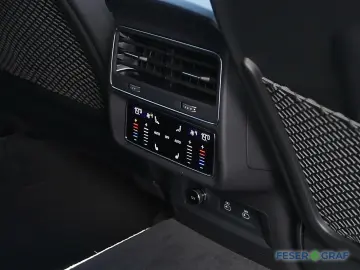 AUDI RSQ8 HUD RS-Sportabgas Stdhzg Matrix AHK B&O