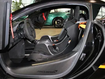 MCLAREN 620R MSO   FULL CARBON   B&W    ROOF SCOOP