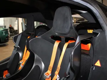 MCLAREN 620R MSO   FULL CARBON   B&W    ROOF SCOOP