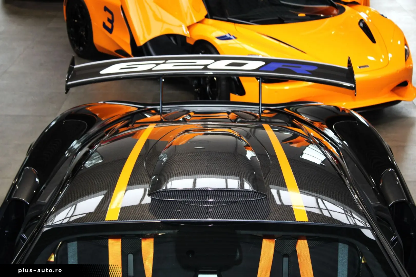 MCLAREN 620R MSO   FULL CARBON   B&W    ROOF SCOOP