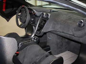 MCLAREN 620R MSO   FULL CARBON   B&W    ROOF SCOOP