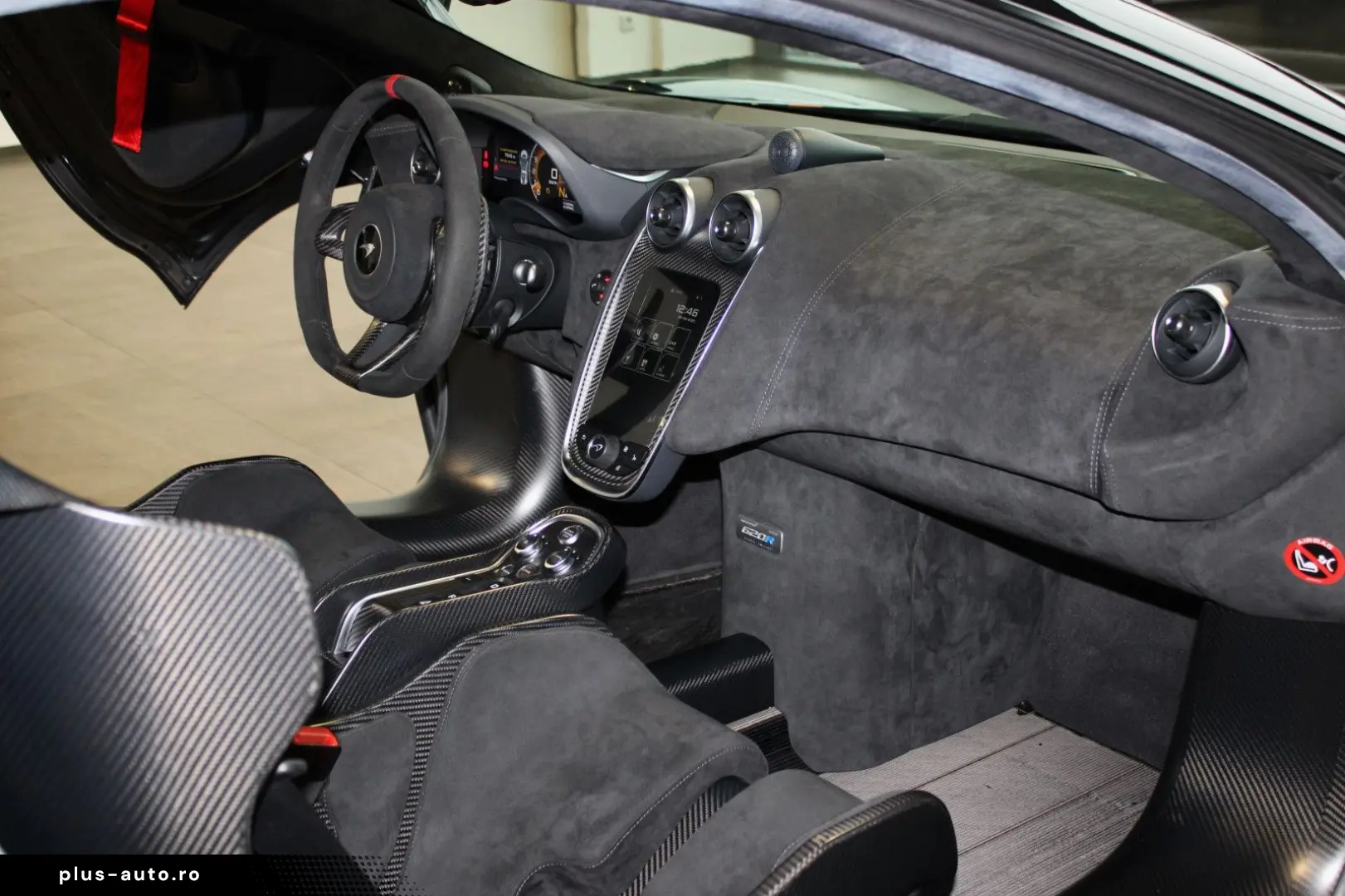 MCLAREN 620R MSO   FULL CARBON   B&W    ROOF SCOOP