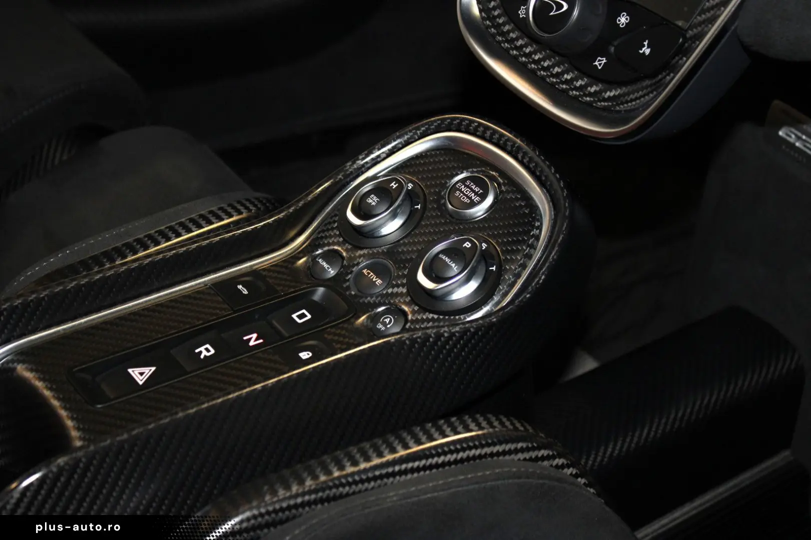 MCLAREN 620R MSO   FULL CARBON   B&W    ROOF SCOOP