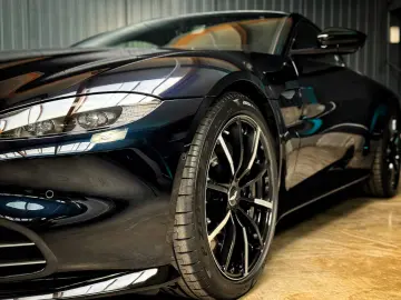 ASTON MARTIN V8 Vantage   Ultramarine Black   Perf.   Eleg.