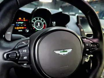 ASTON MARTIN V8 Vantage   Ultramarine Black   Perf.   Eleg.