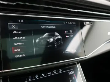 AUDI RS Q8 quattro ACC B&O PANO NAVI LEDER SHZ HUD