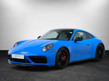 PORSCHE 911 Carrera 4 GTS