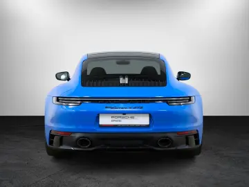 PORSCHE 911 Carrera 4 GTS