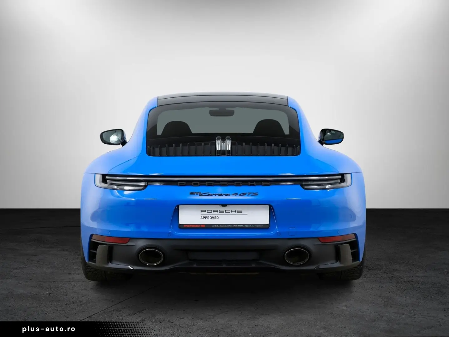 PORSCHE 911 Carrera 4 GTS