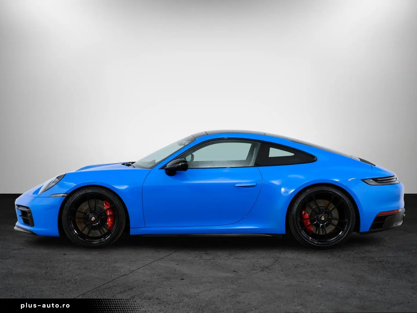 PORSCHE 911 Carrera 4 GTS