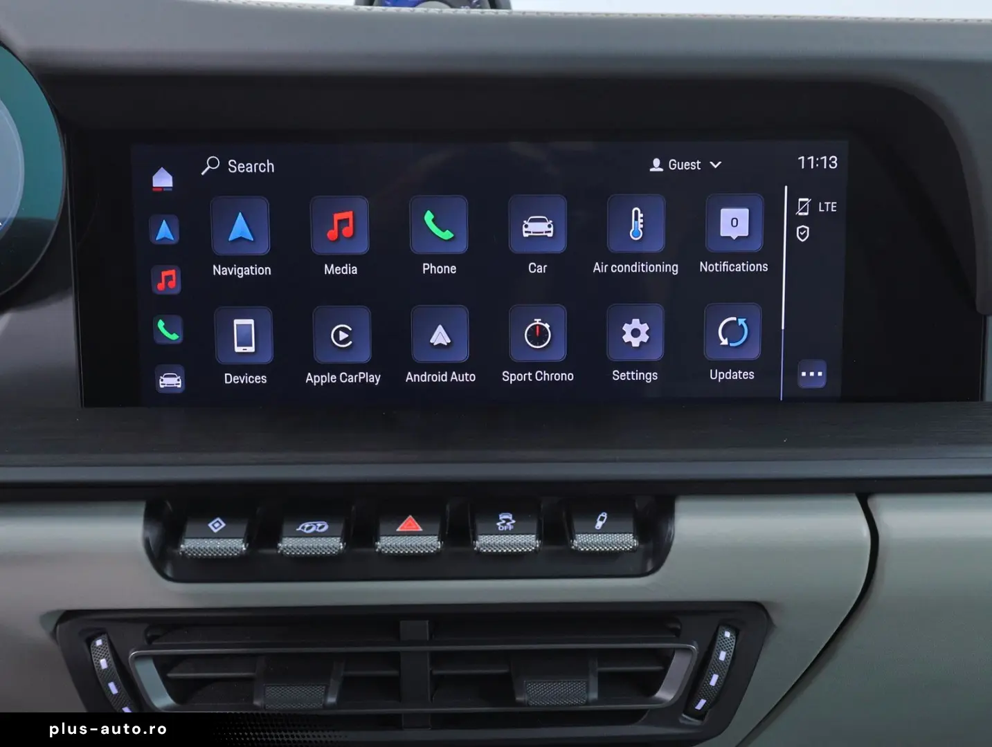 PORSCHE 911 Carrera 4 GTS